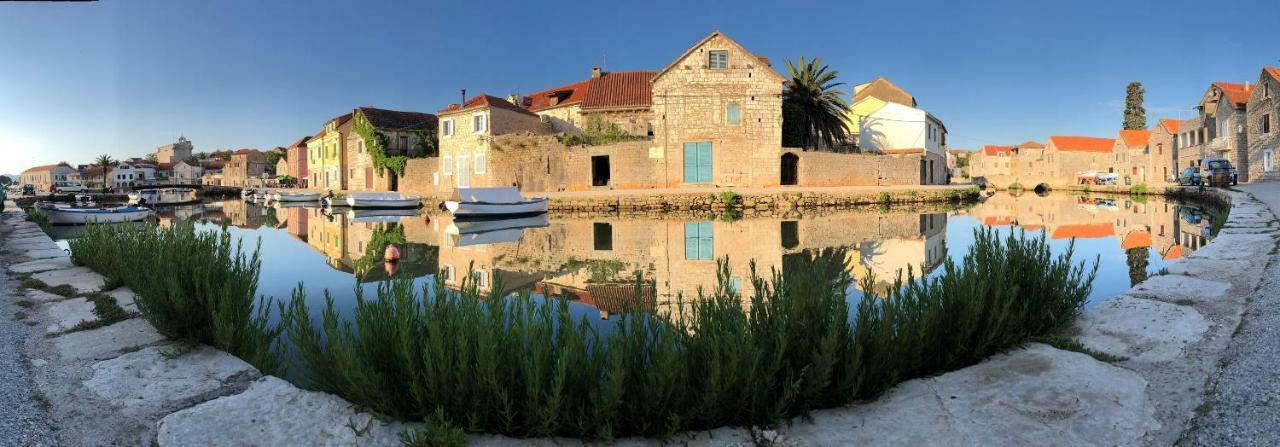 Villa House Tia Vrboska Exterior foto